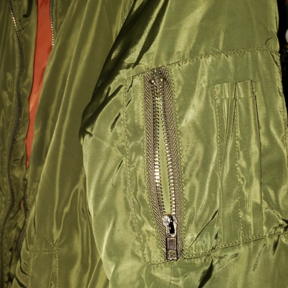 Green jacket - Picture 4 of 4